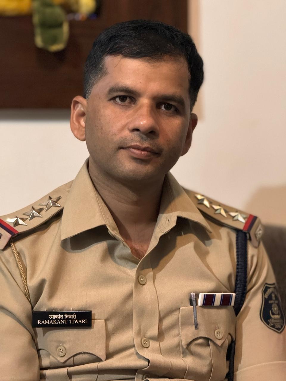 तिल्दा-नेवरा के थाना प्रभारी रमाकांत तिवारी की शानदार कार्रवाई — 22 दिन में पकड़े 8 अपराधी, 2.85 करोड़ की ज्वेलरी बरामद